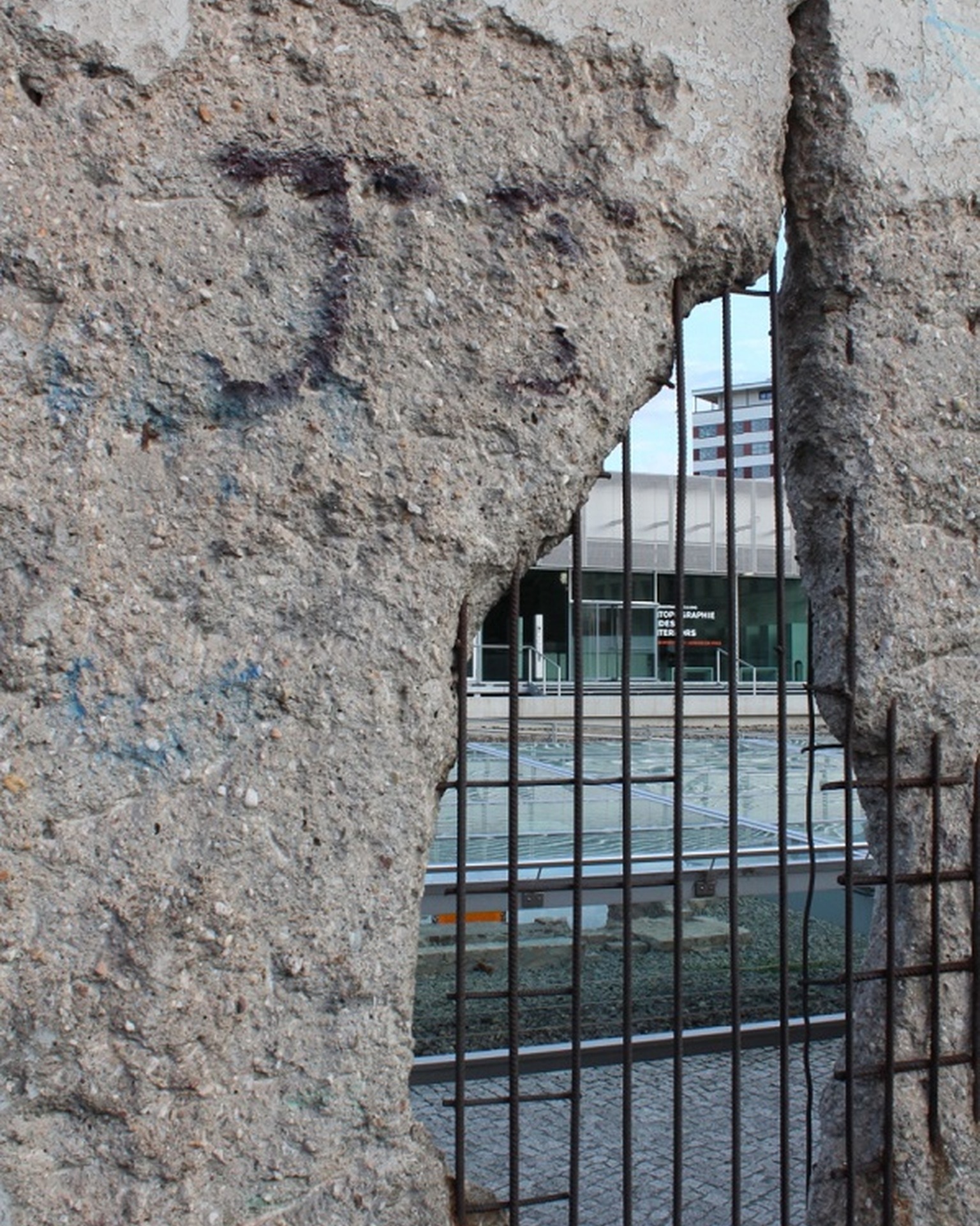 relexa hotel Berlin - Tourbericht - Mauerreste - Topographie des Terrors