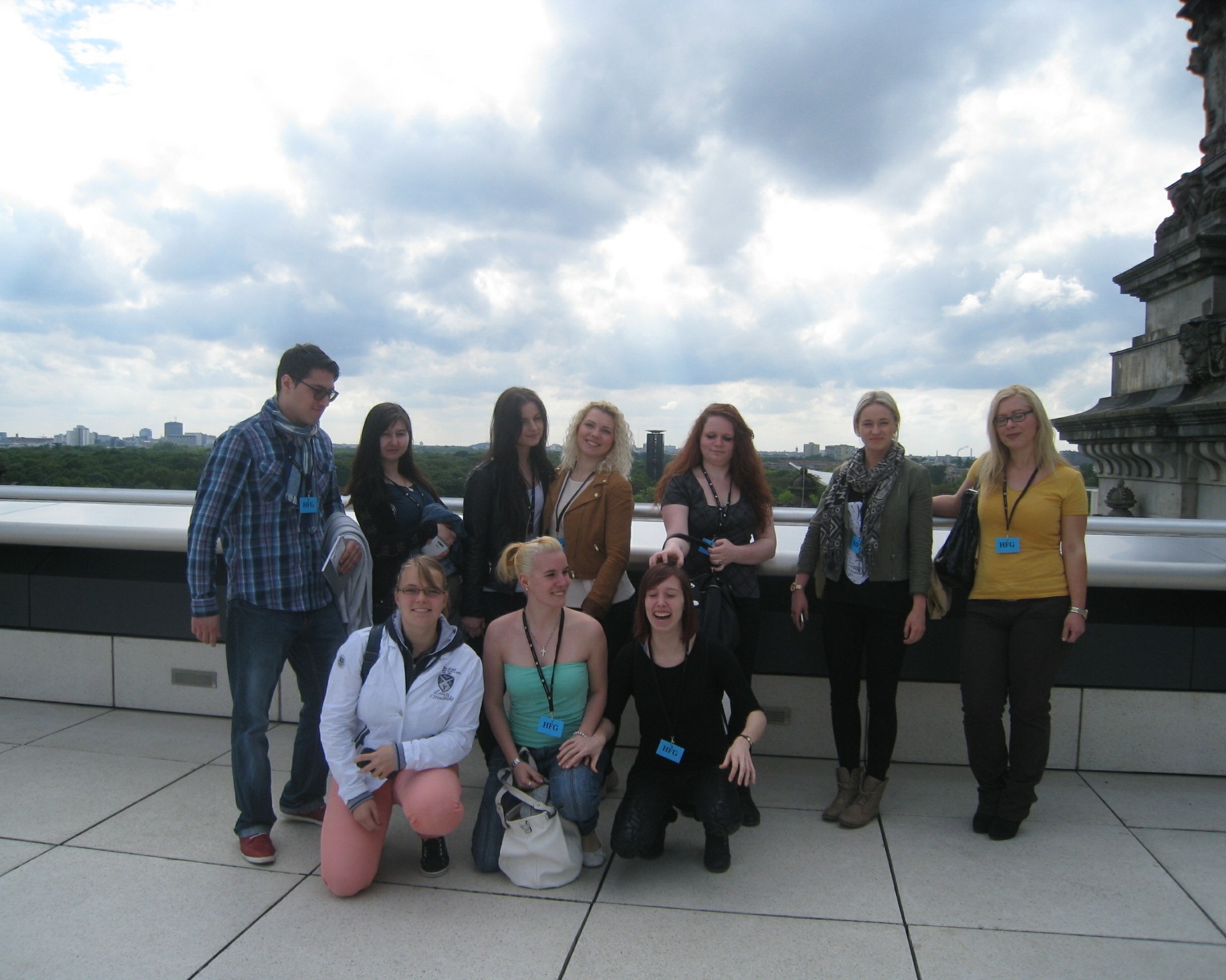 Auszubildende vom relexa hotel Berlin bei einem Ausflug zum Reichstagsgebäude