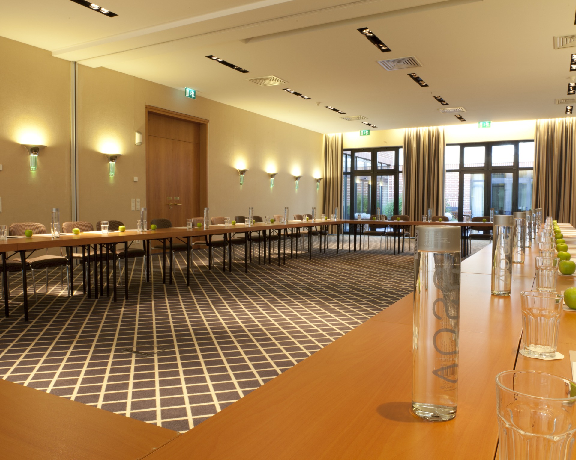 relexa hotel Berlin - Tagungsraum Berlin I&II Carré-Form