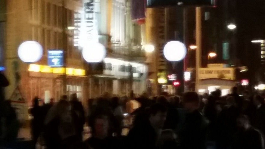 relexa hotel Berlin - 25 Jahre Mauerfall Lichtgrenze - Checkpoint Charlie