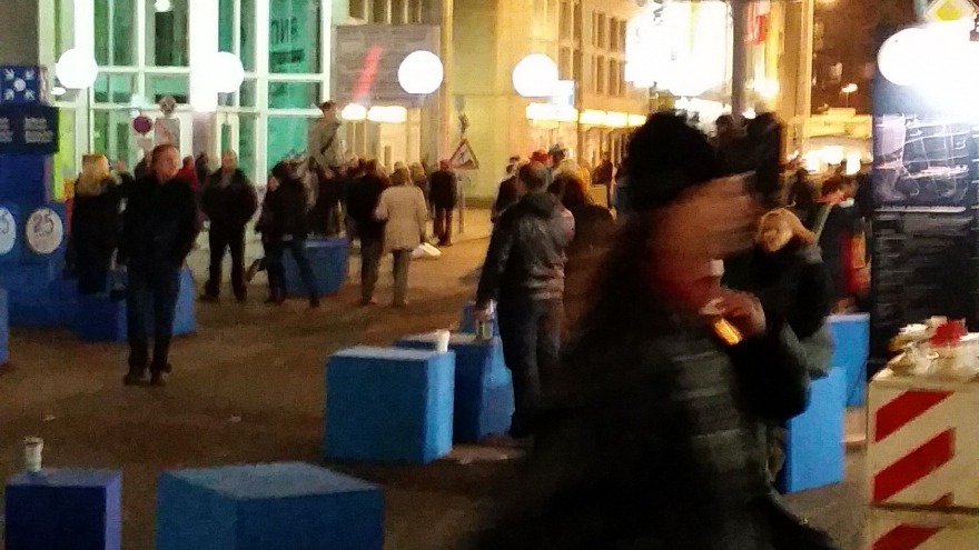 relexa hotel Berlin - 25 Jahre Mauerfall Lichtgrenze - Checkpoint Charlie