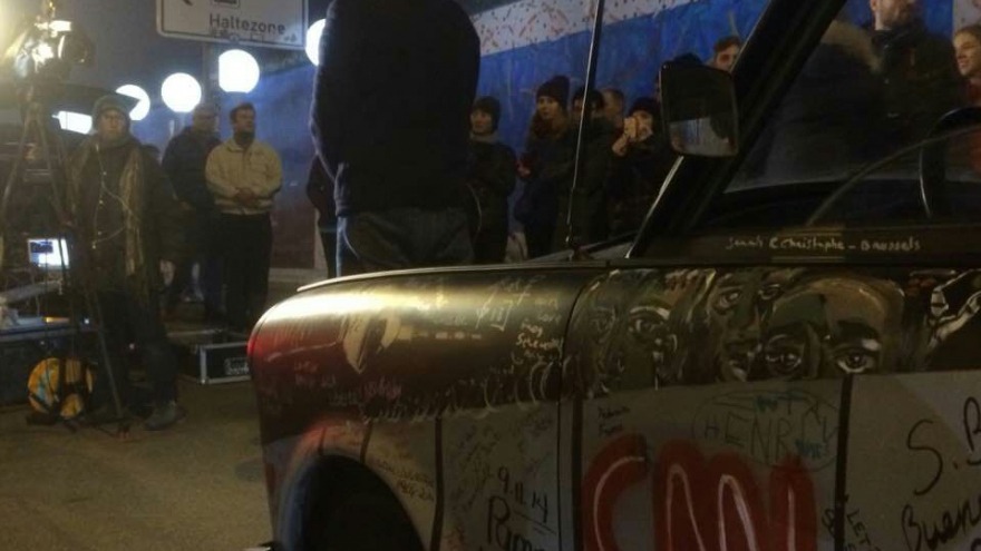 relexa hotel Berlin - 25 Jahre Mauerfall - Lichtgrenze - East Side Gallery