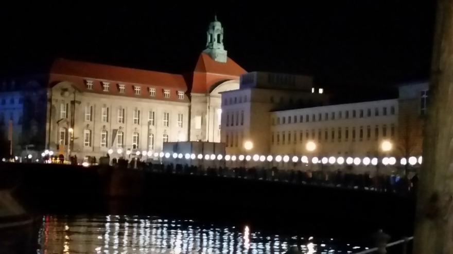 relexa hotel Berlin - 25 Jahre Mauerfall Lichtgrenze - Nähe Hamburger Bahnhof
