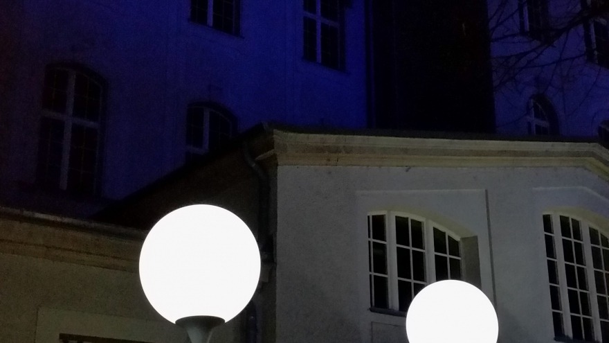 relexa hotel Berlin - 25 Jahre Mauerfall Lichtgrenze - Nähe Hamburger Bahnhof Schifffahrtskanal