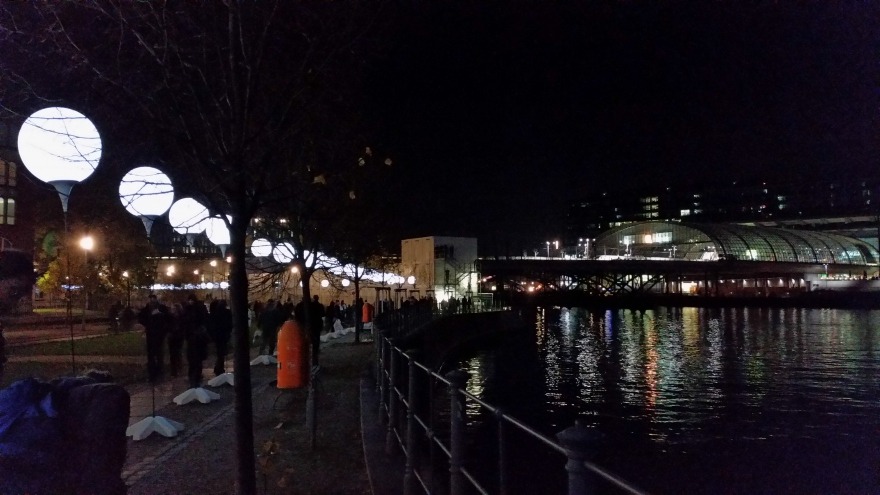 relexa hotel Berlin - 25 Jahre Mauerfall Lichtgrenze - Nähe Hauptbahnhof Berlin
