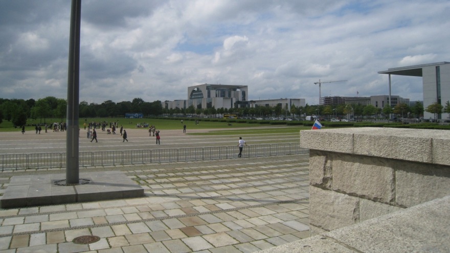Blick vom Reichstag auf das Bundeskanzleramt