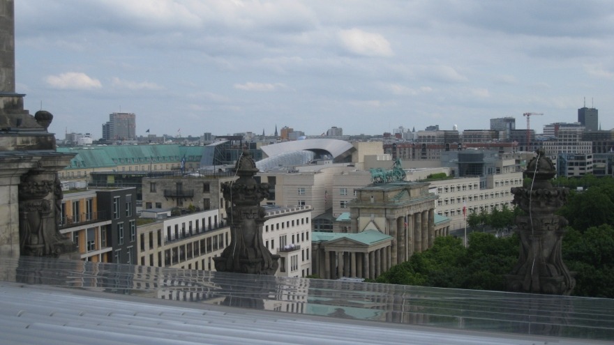 Blick auf Berlin von der Reichstagskuppel - Brandenburger Tor