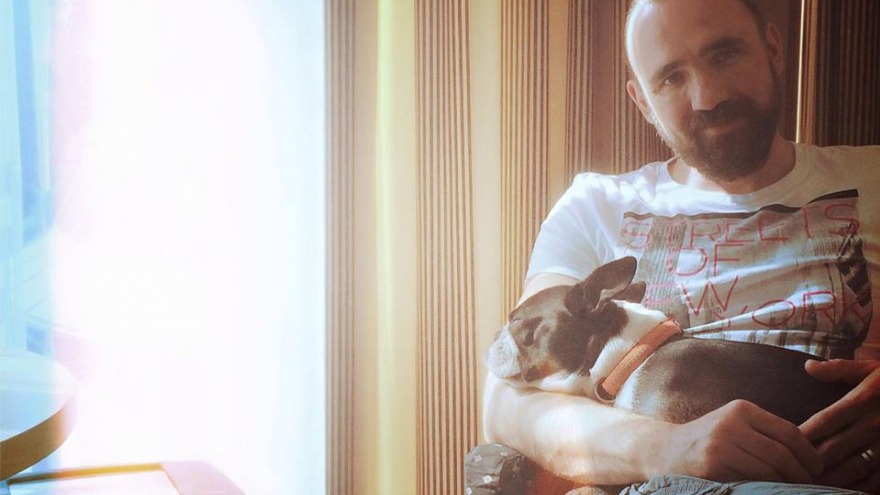 herrlich, diese Sonne - für Hundi und Herrchen