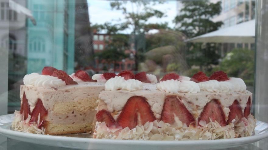 relexa hotel Berlin - cake selection "Café Buchwald"
