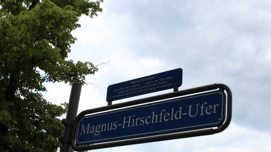 relexa hotel Berlin - "Magnus-Hirschfeld Ufer" next to the river Spree