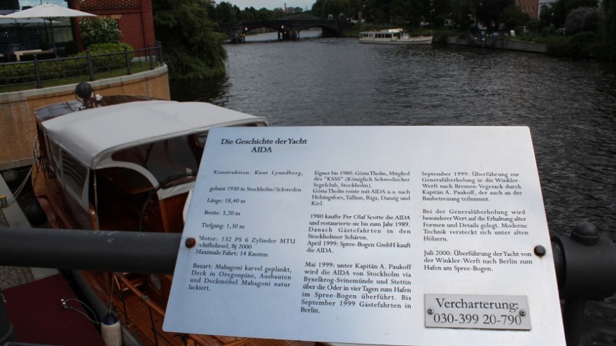 relexa hotel Berlin - Yacht AIDA